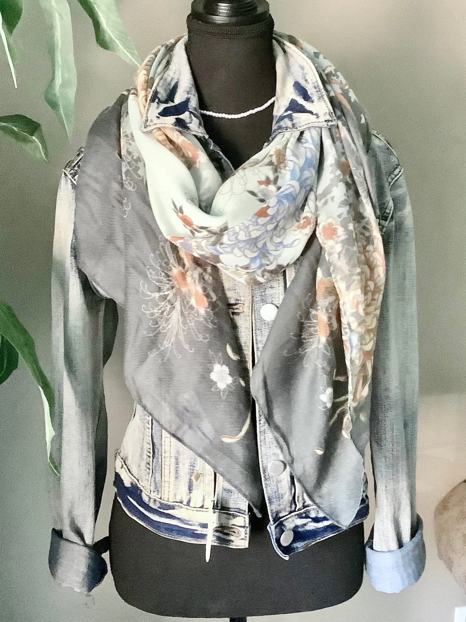 AMARYLLIS SCARF