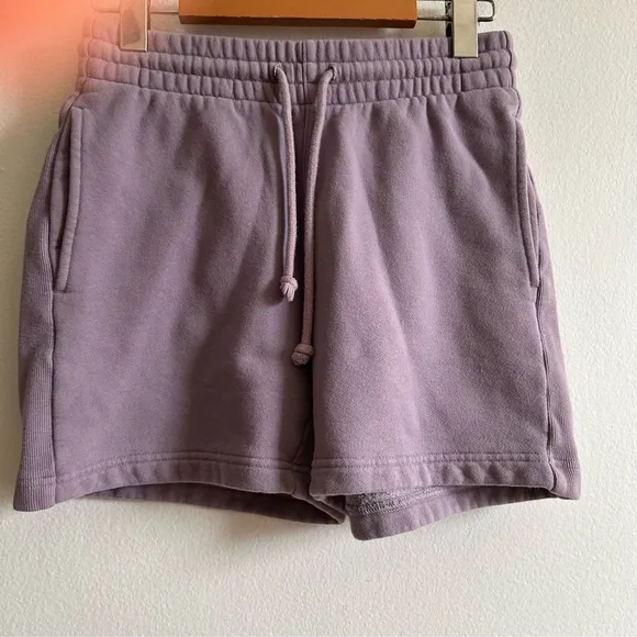Aritzia TNA Sx XS Cozy Fleece 4” Purple Relaxed Short