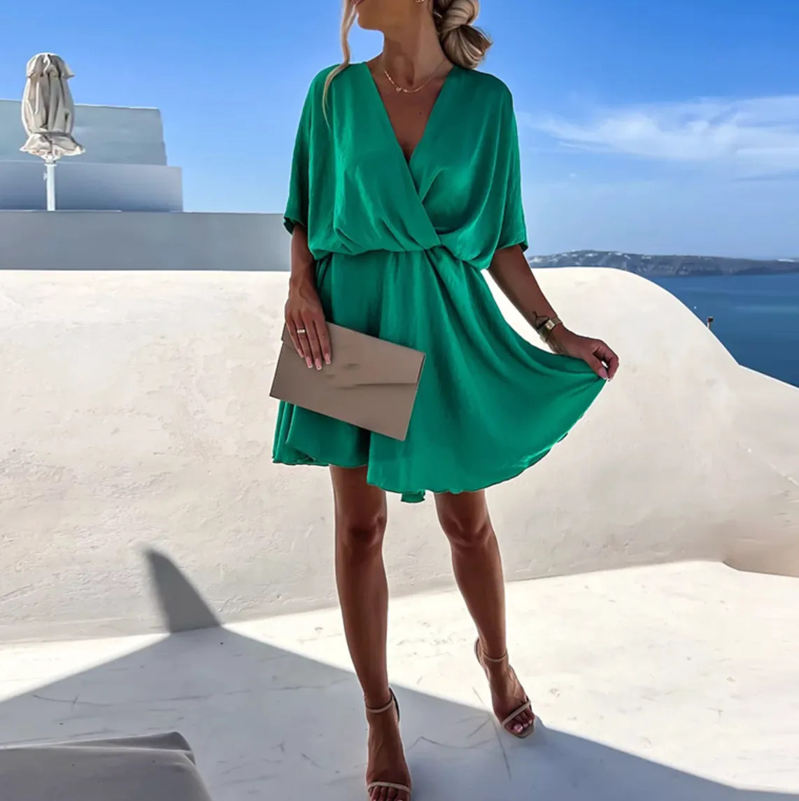 Arwena | Chic Flowy Mini Dress