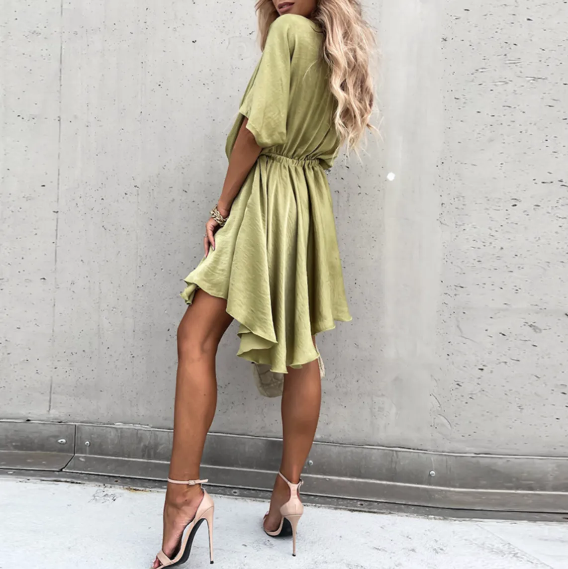 Arwena | Chic Flowy Mini Dress