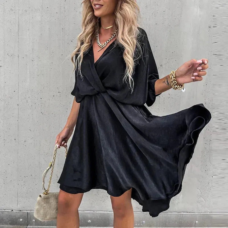 Arwena | Chic Flowy Mini Dress