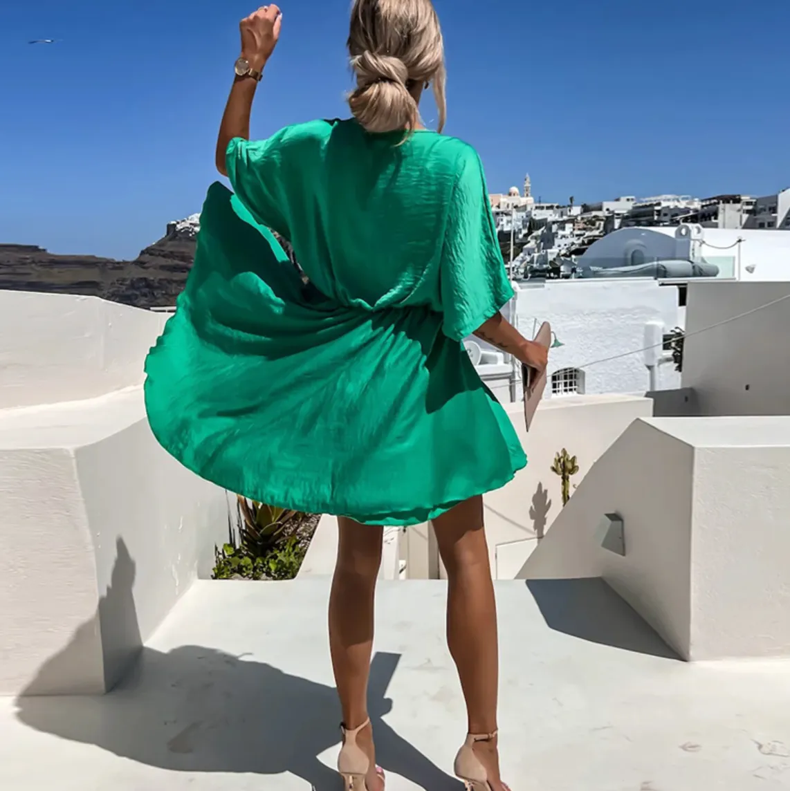 Arwena | Chic Flowy Mini Dress