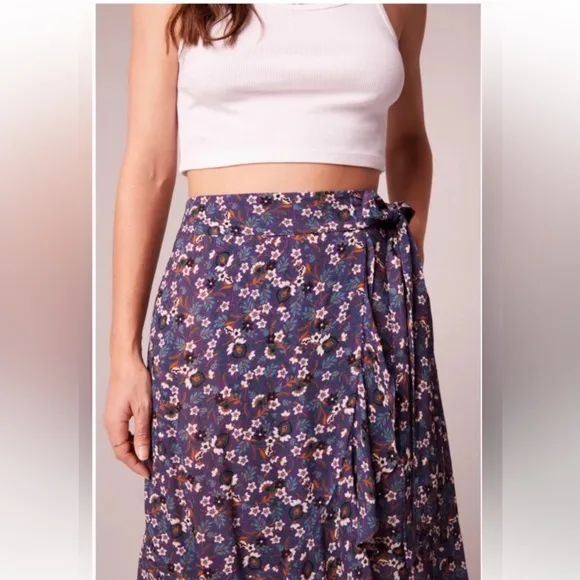 Band of the Free Linaelle Purple Floral Wrap Skirt NWT