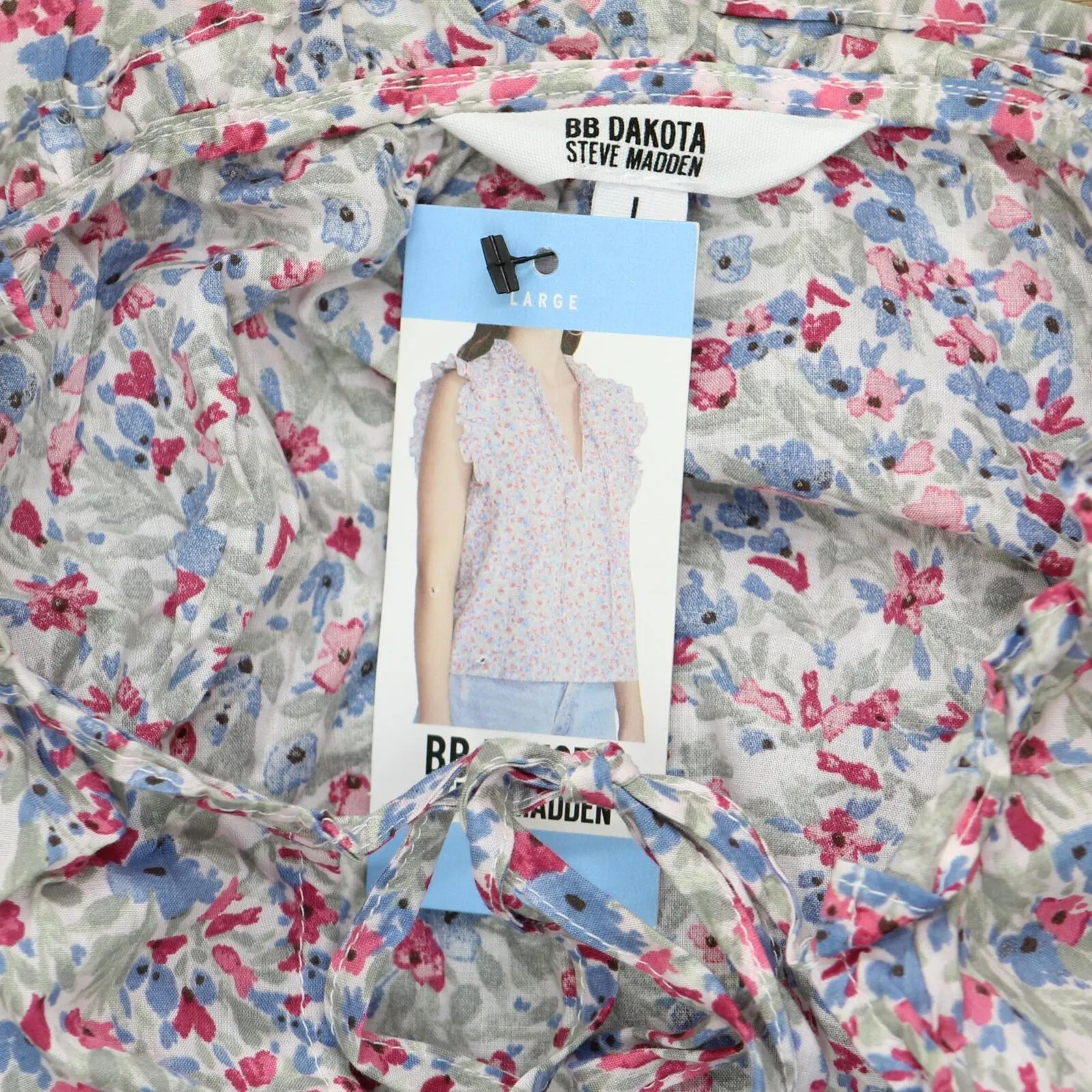 BB Dakota by Steve Madden Ditsy Floral Women's Sleeveless Printed Top BM14433W