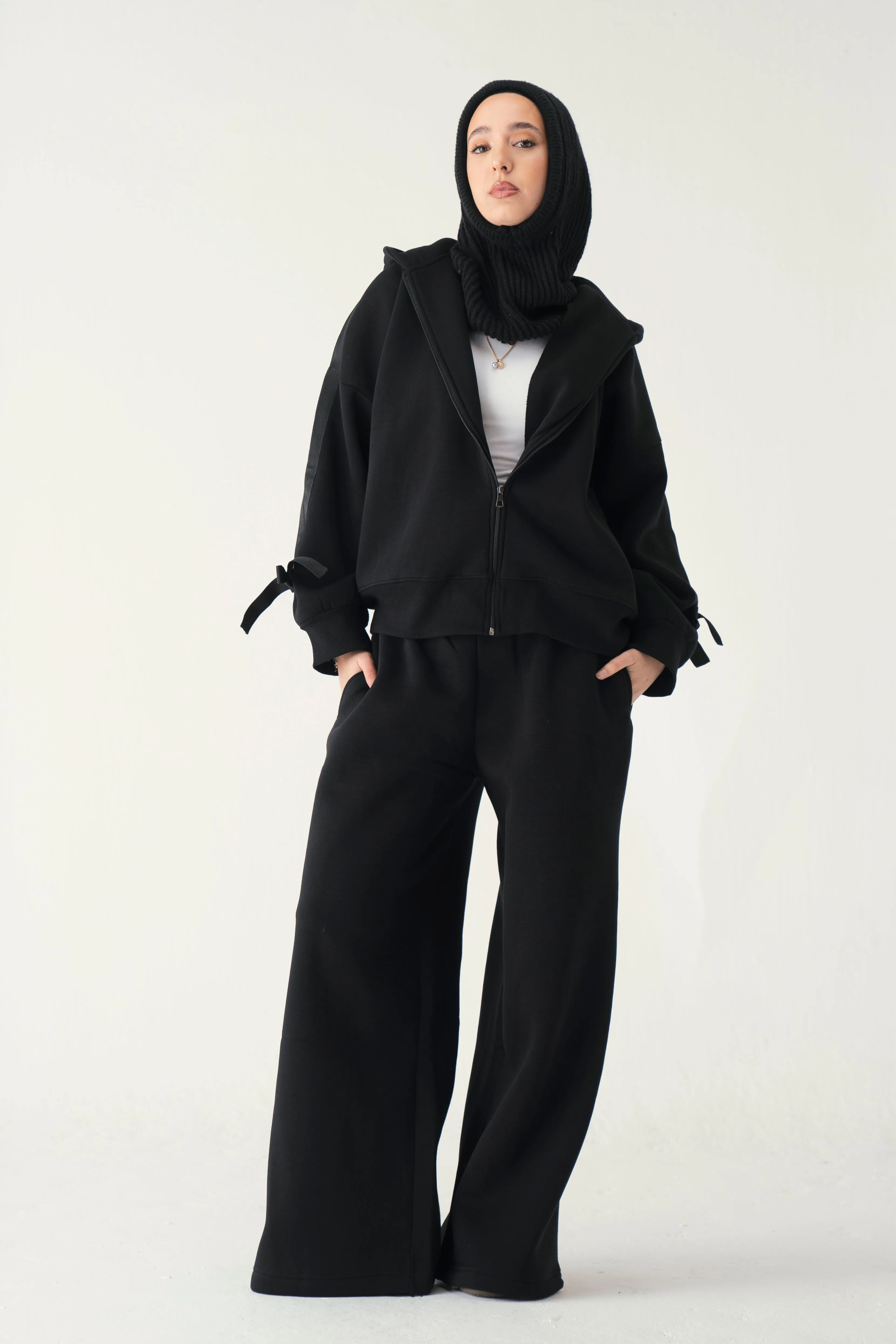 Bowtiful Set In Black