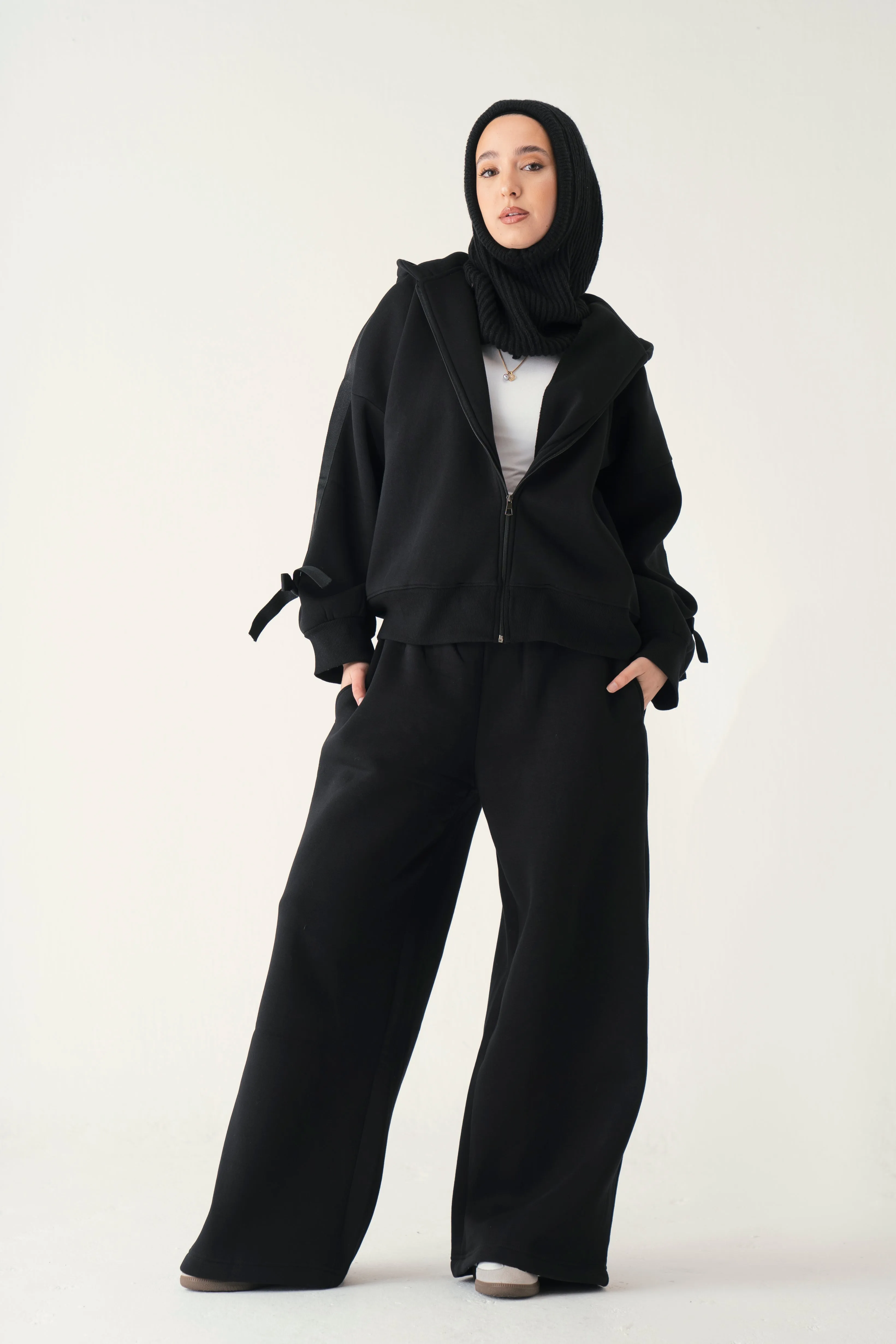 Bowtiful Set In Black