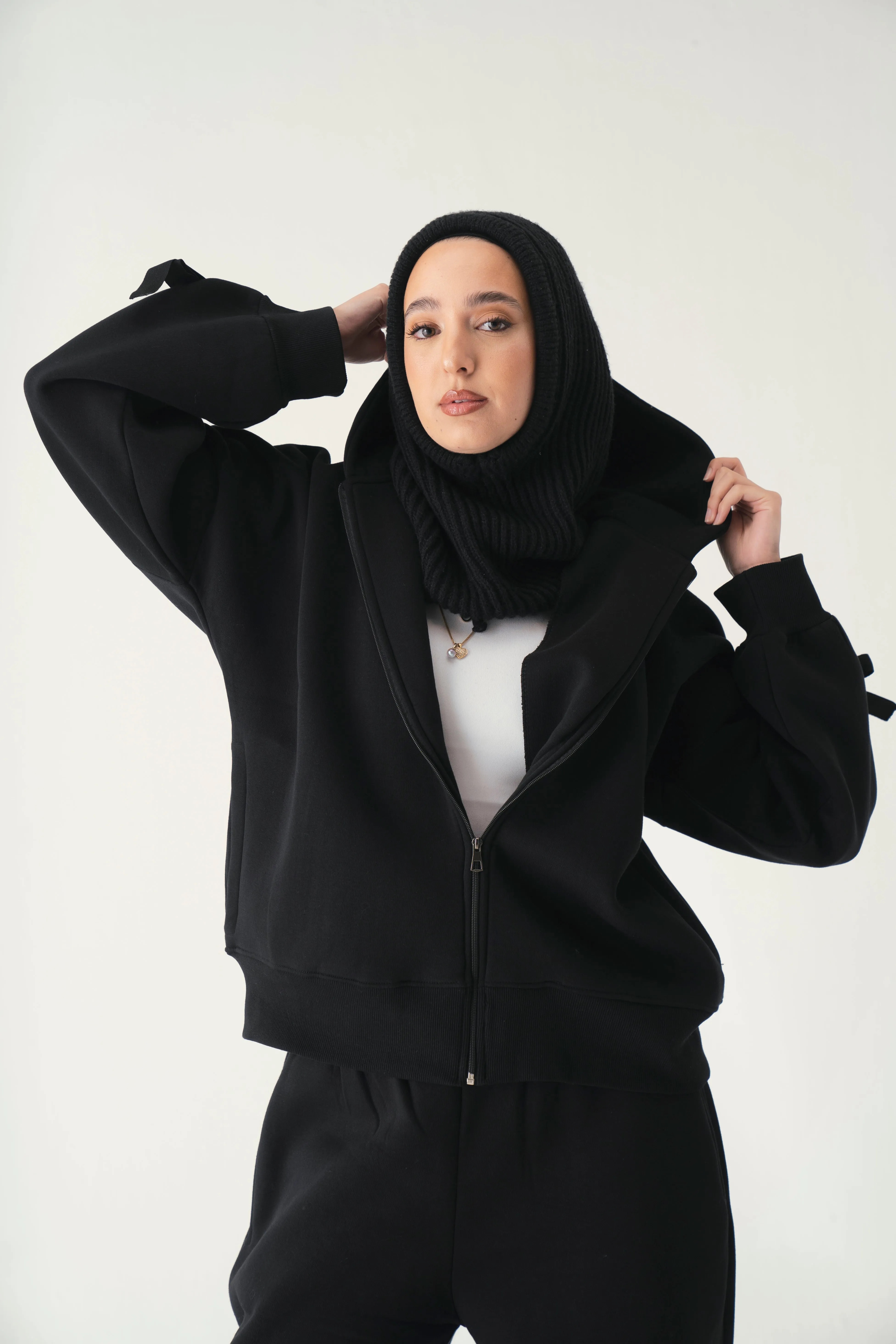 Bowtiful Set In Black