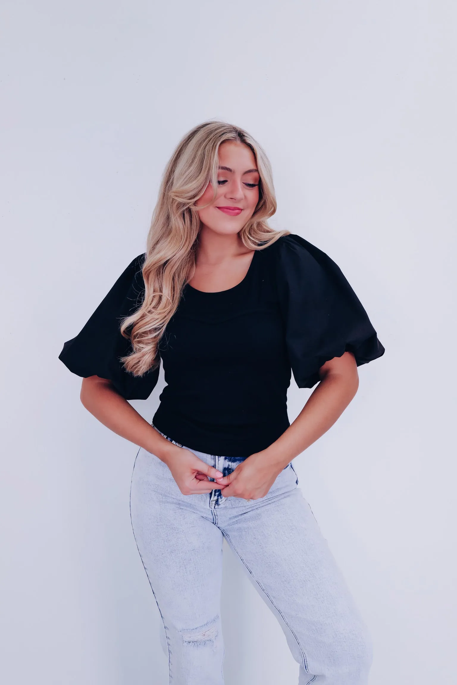Brielle Bubble Sleeve Crop Top-Black