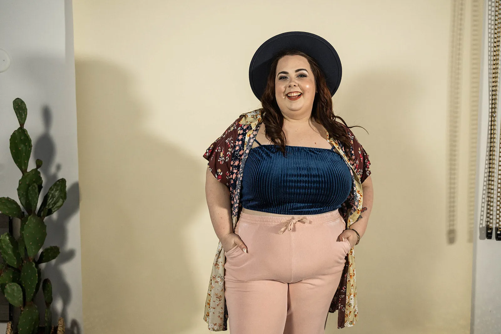 brody knit pants in rose