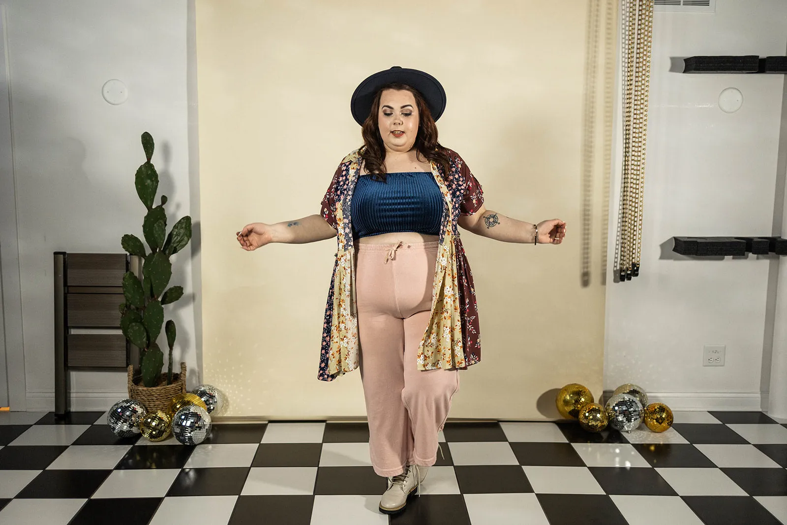 brody knit pants in rose