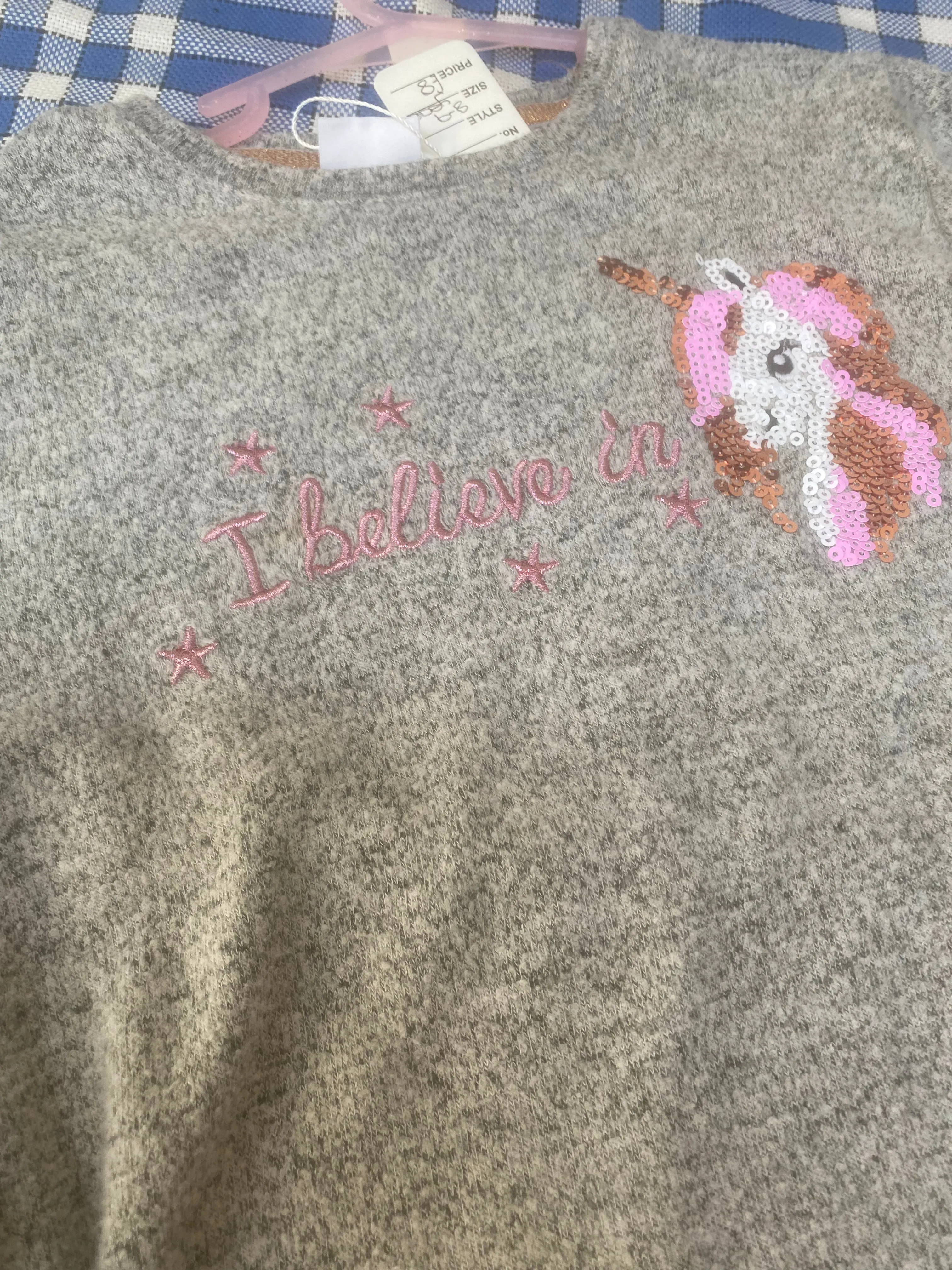 Children grey soft long sleeved top age 8-9 FREE POSTAGE🟢