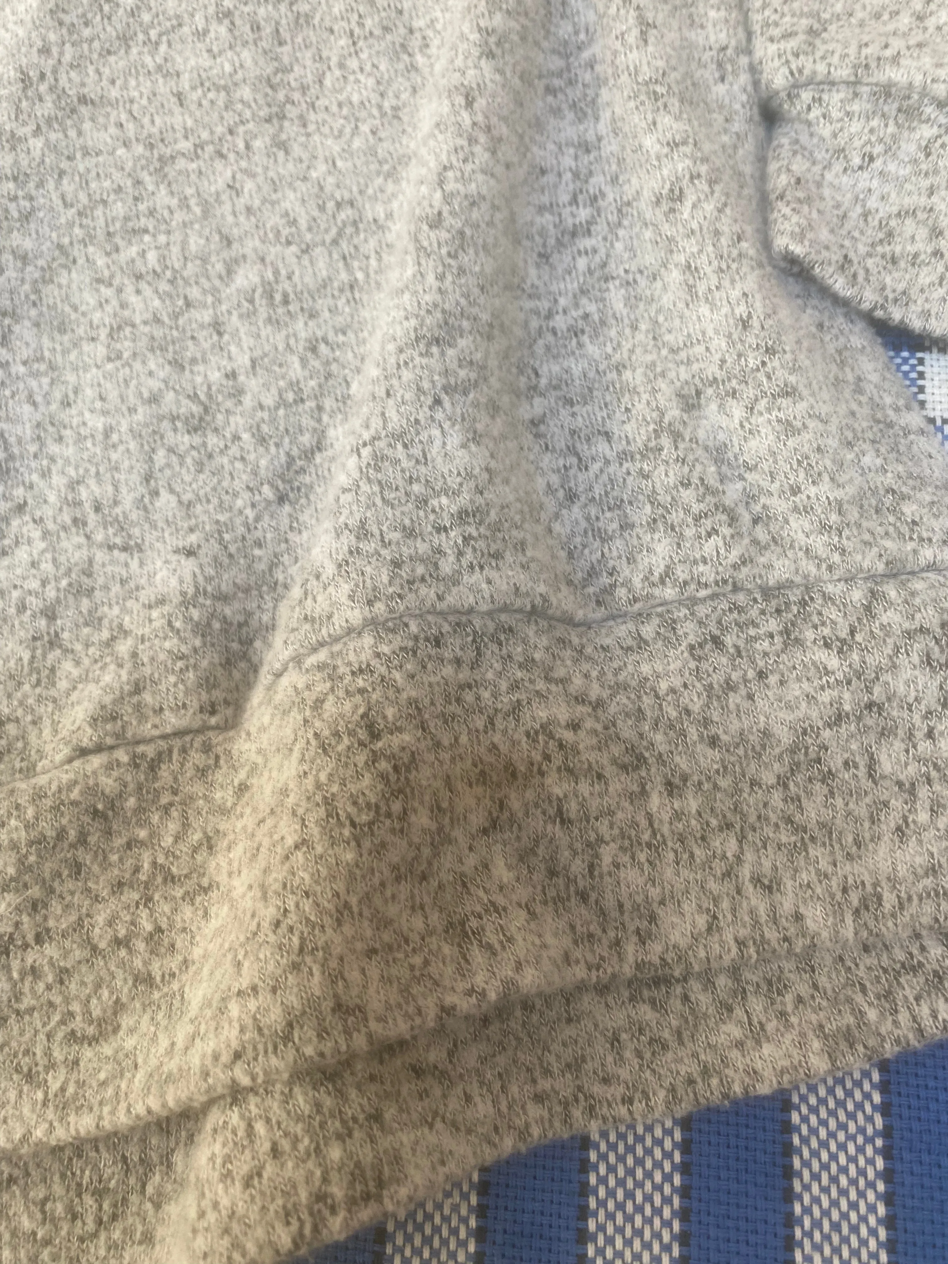 Children grey soft long sleeved top age 8-9 FREE POSTAGE🟢
