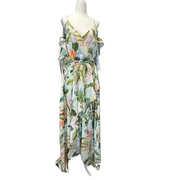 City Chic Tender Floral Maxi Dress in Fresh Floral XSmall Womens Plus