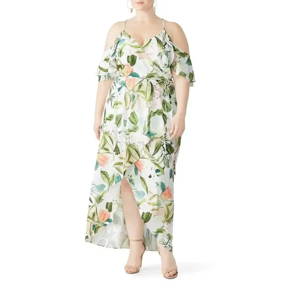 City Chic Tender Floral Maxi Dress in Fresh Floral XSmall Womens Plus