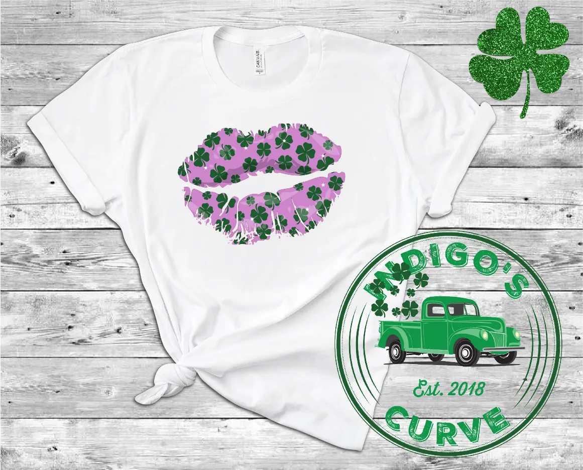 Clover Kiss Short Sleeve Unisex Tee