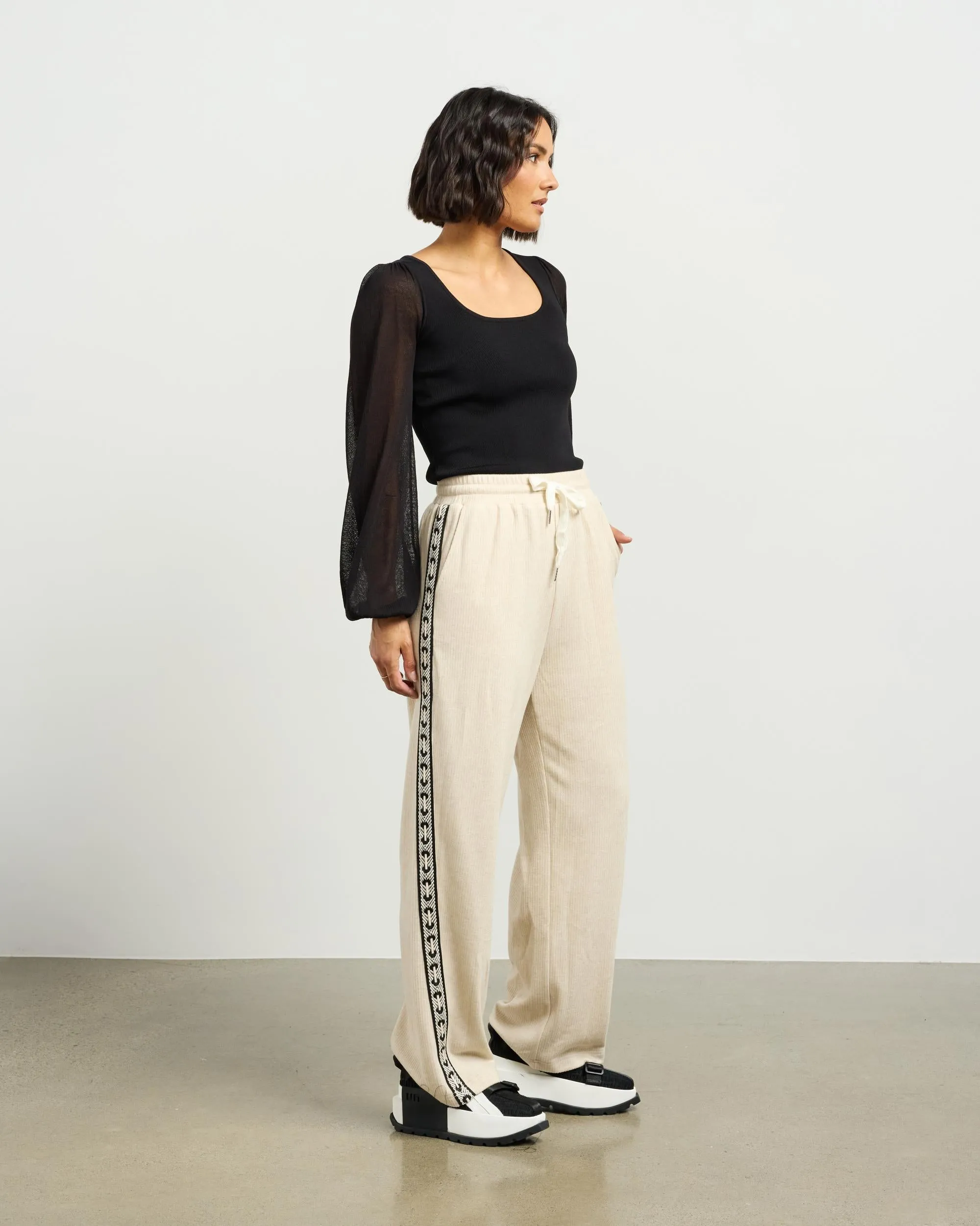 et alia Braxton pant - Almond
