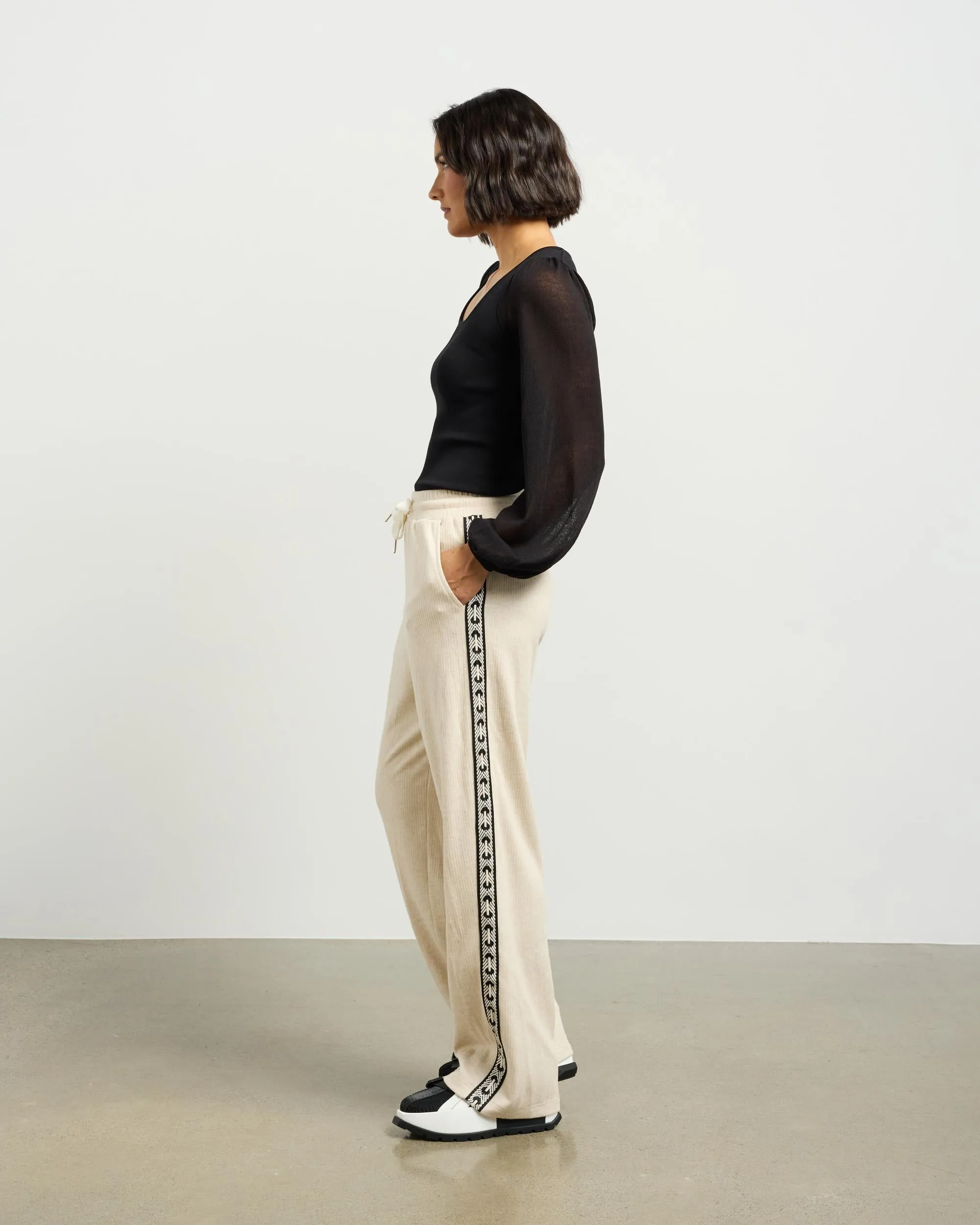 et alia Braxton pant - Almond