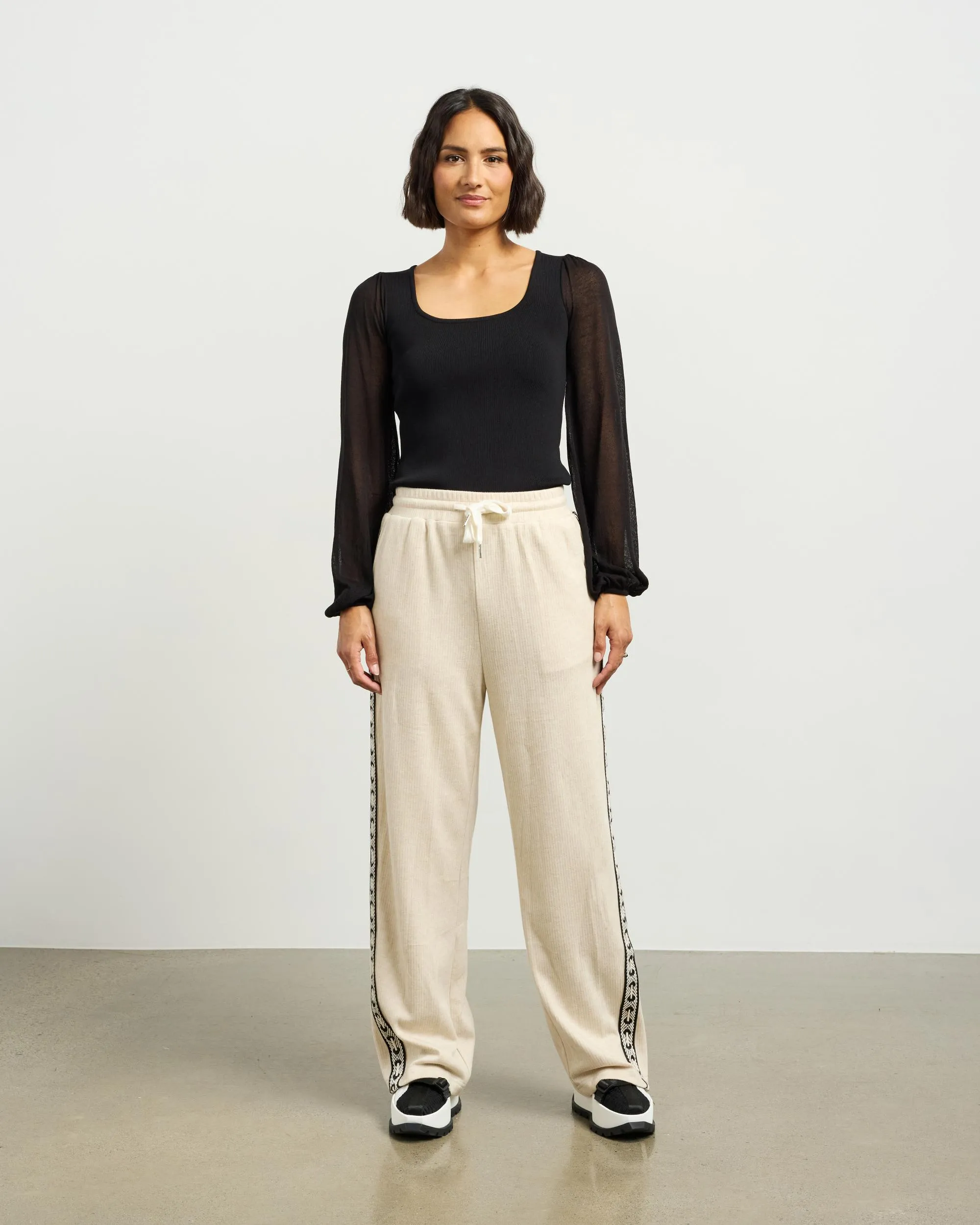 et alia Braxton pant - Almond