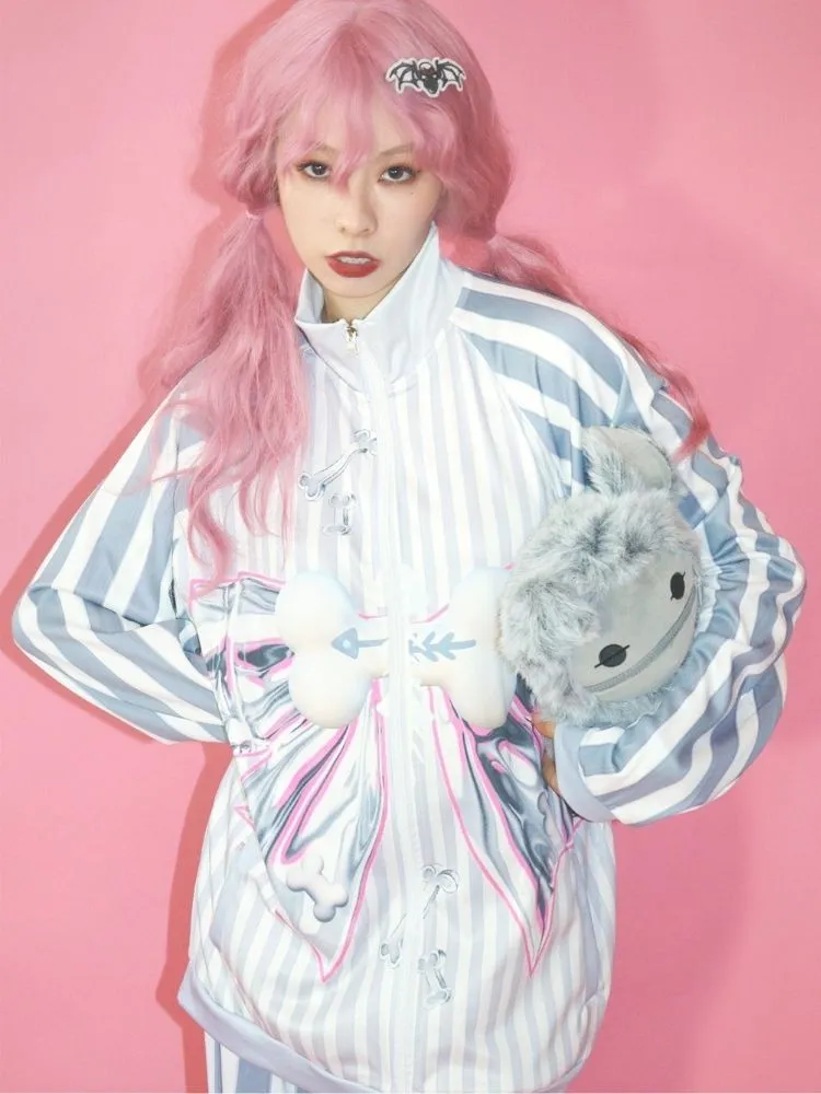 Loose metal ribbon print jacket