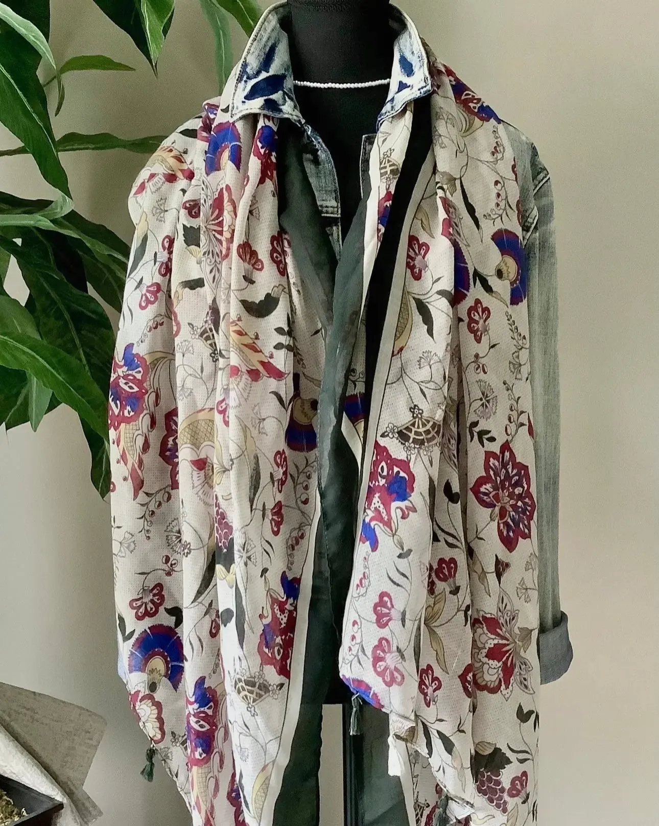 MANDAVILLA SCARF