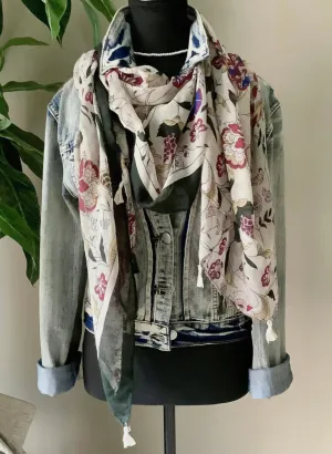 MANDAVILLA SCARF
