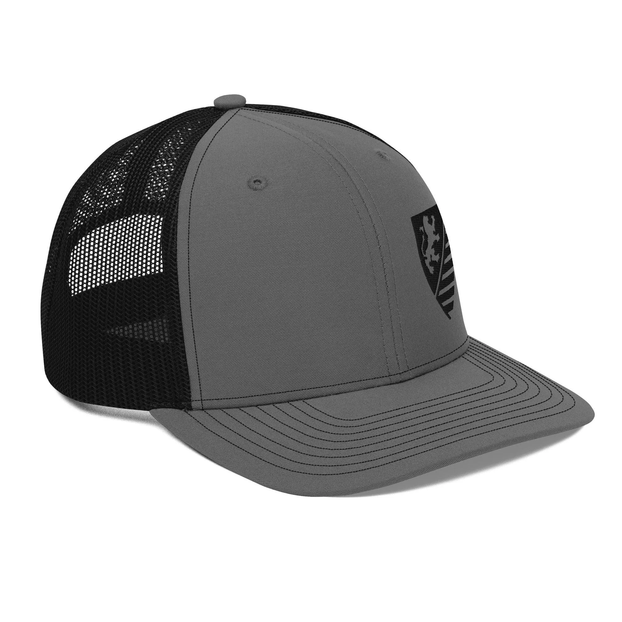 Noblesse Oblige - Trucker Cap