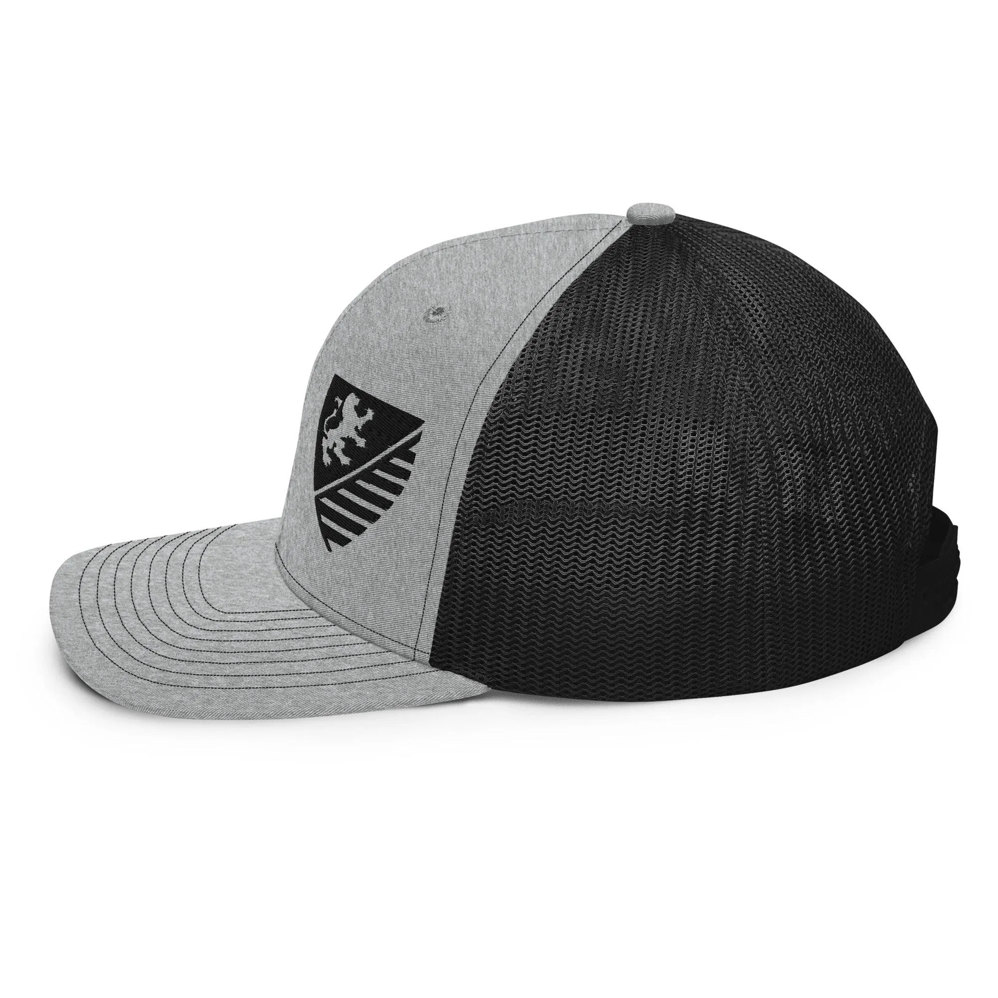 Noblesse Oblige - Trucker Cap