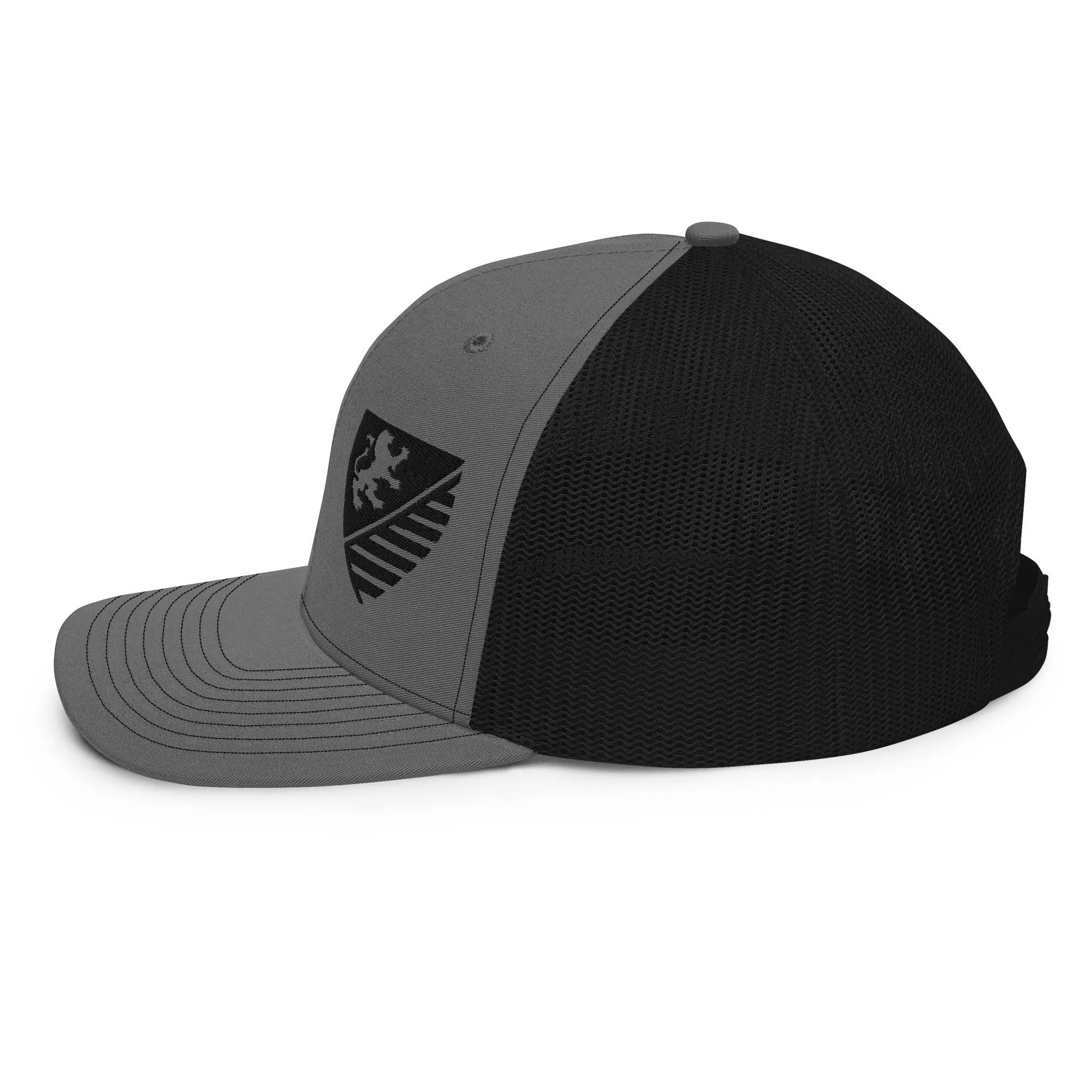 Noblesse Oblige - Trucker Cap