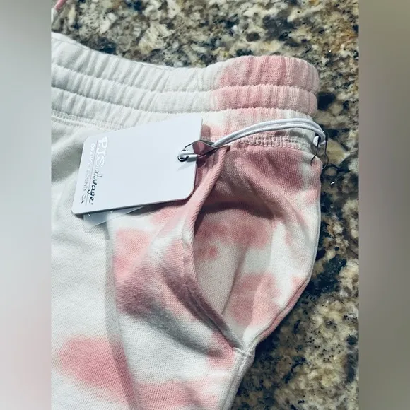 NWT PJ Salvage Fade Away Shorts