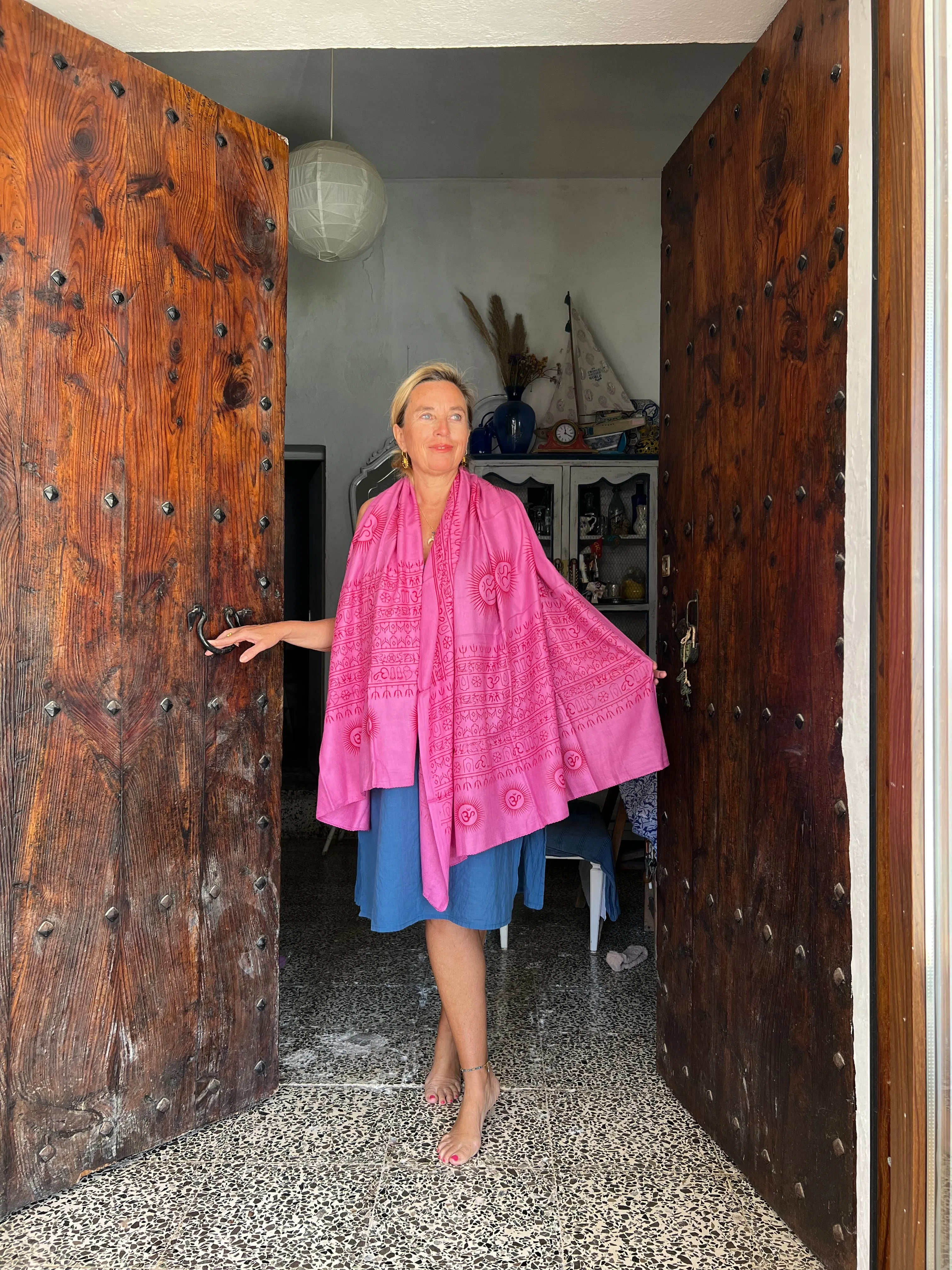 Om ram Indian sarong shawl pink