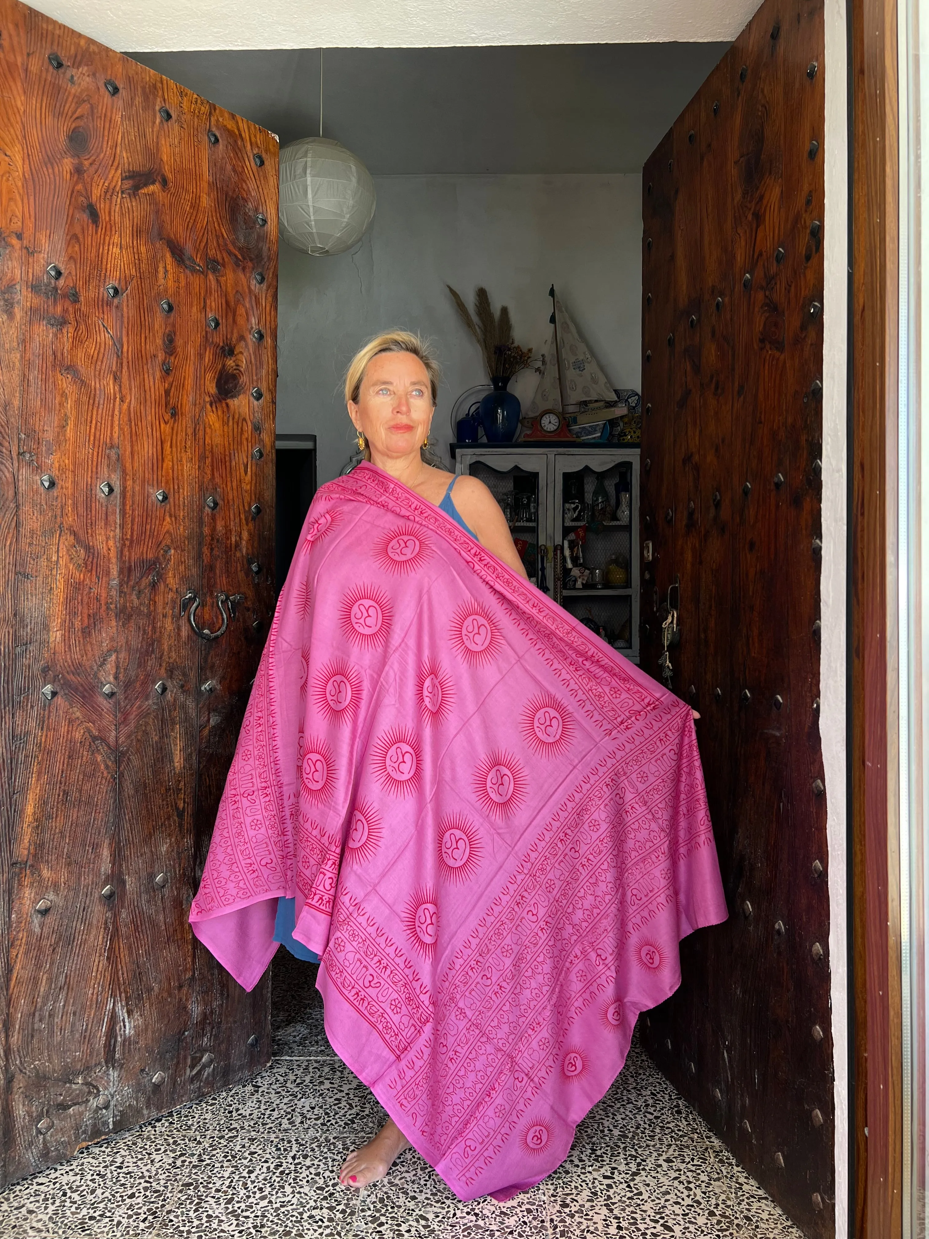 Om ram Indian sarong shawl pink