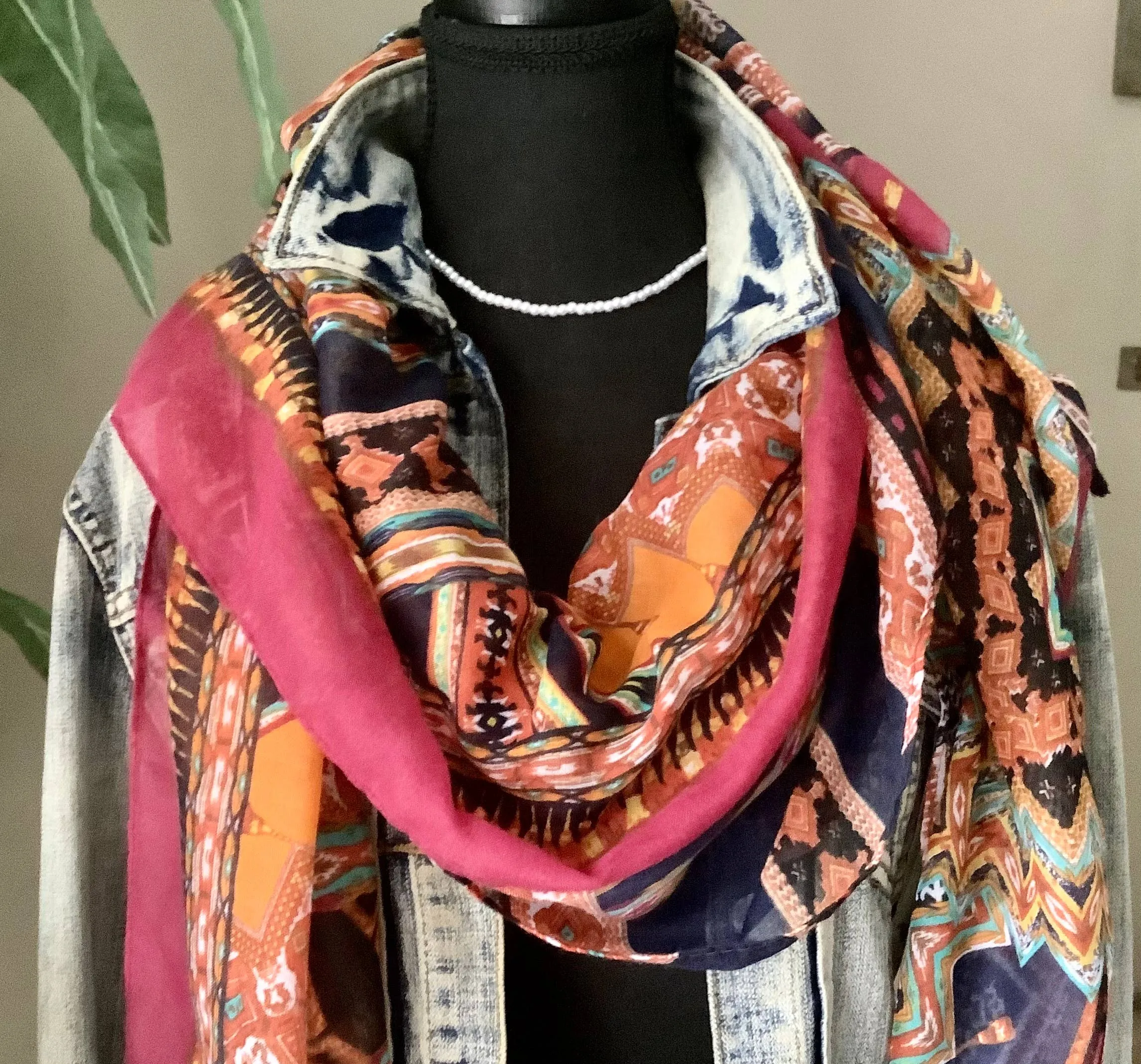 PRIMROSE SCARF