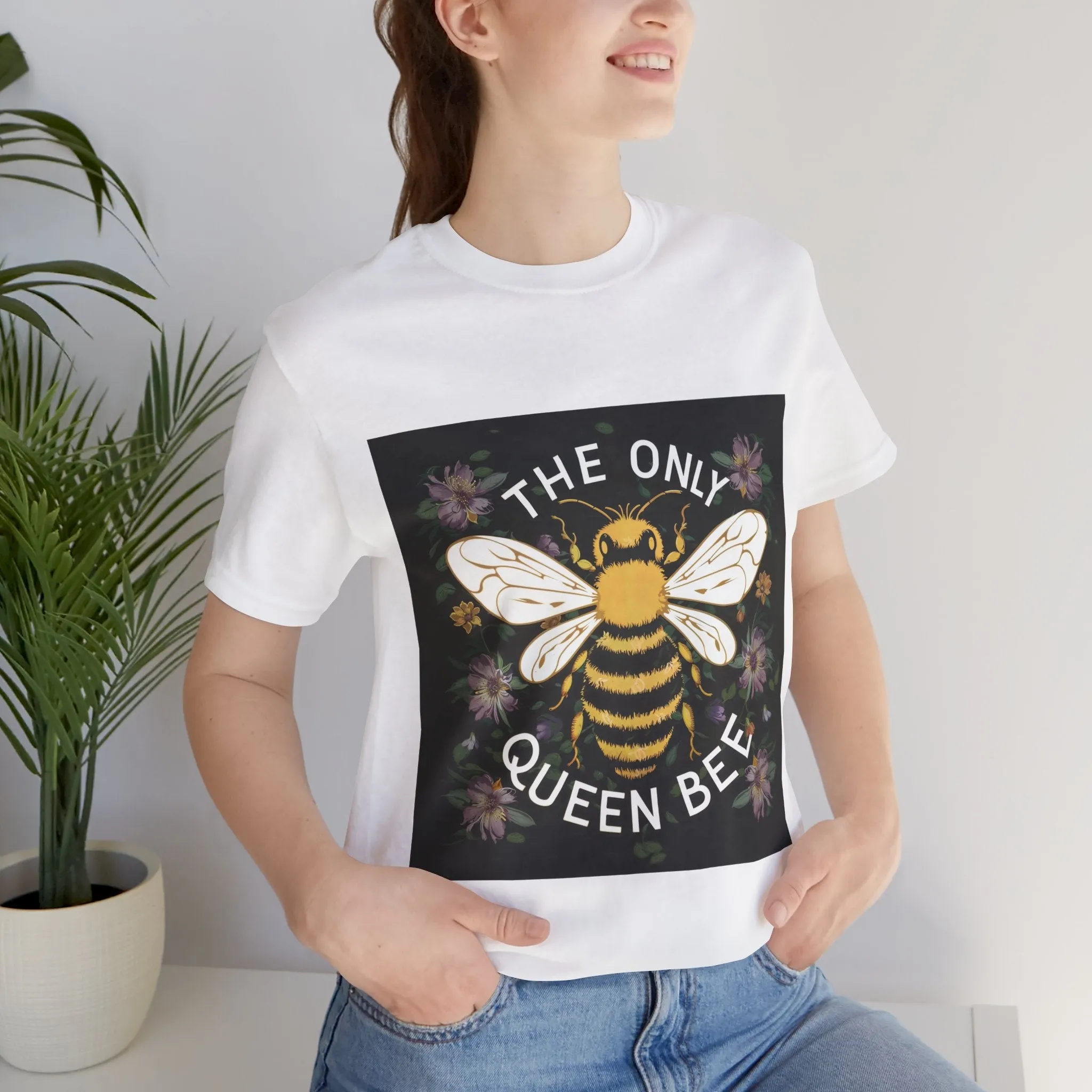 Queen Bee 1 Short Sleeve Tee