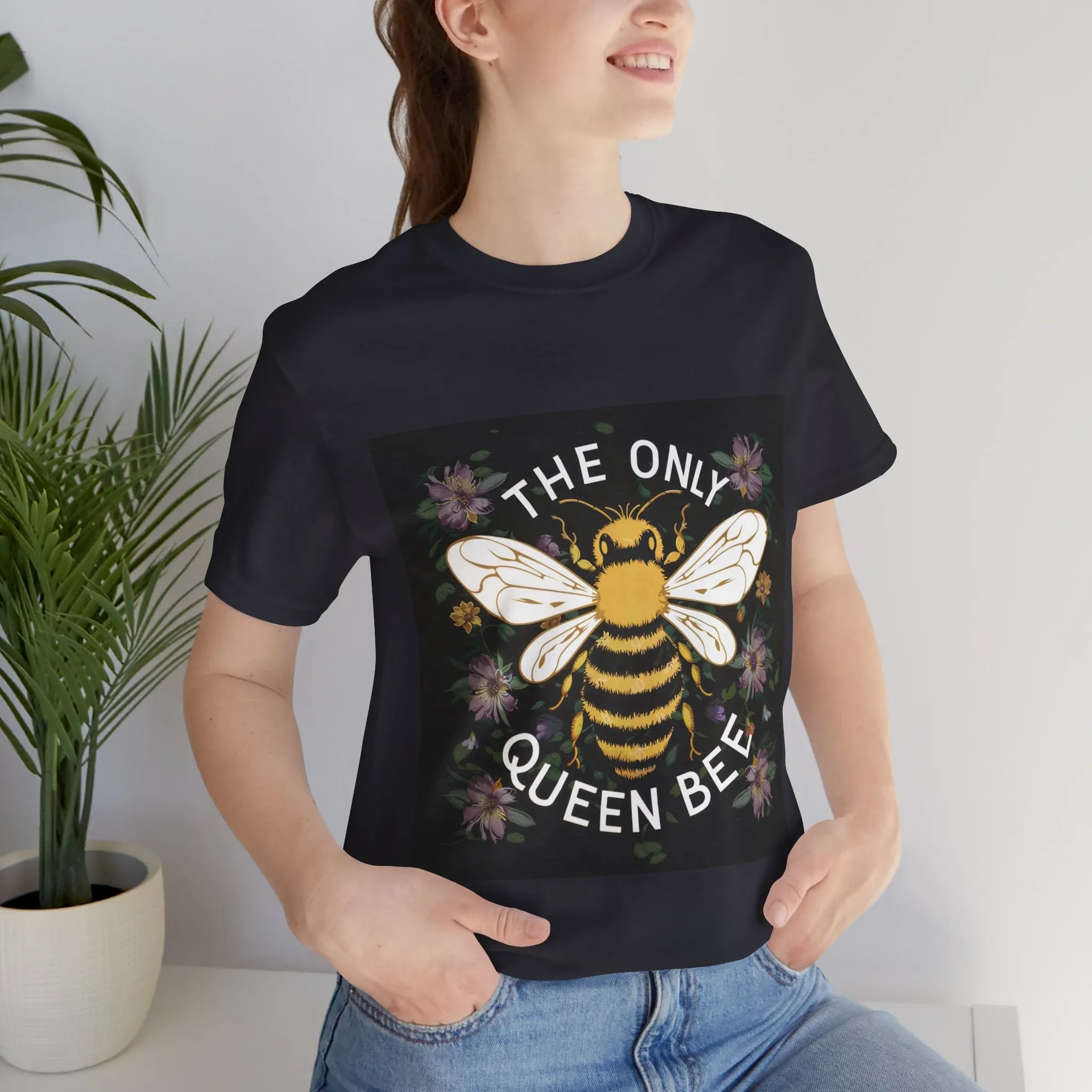 Queen Bee 1 Short Sleeve Tee