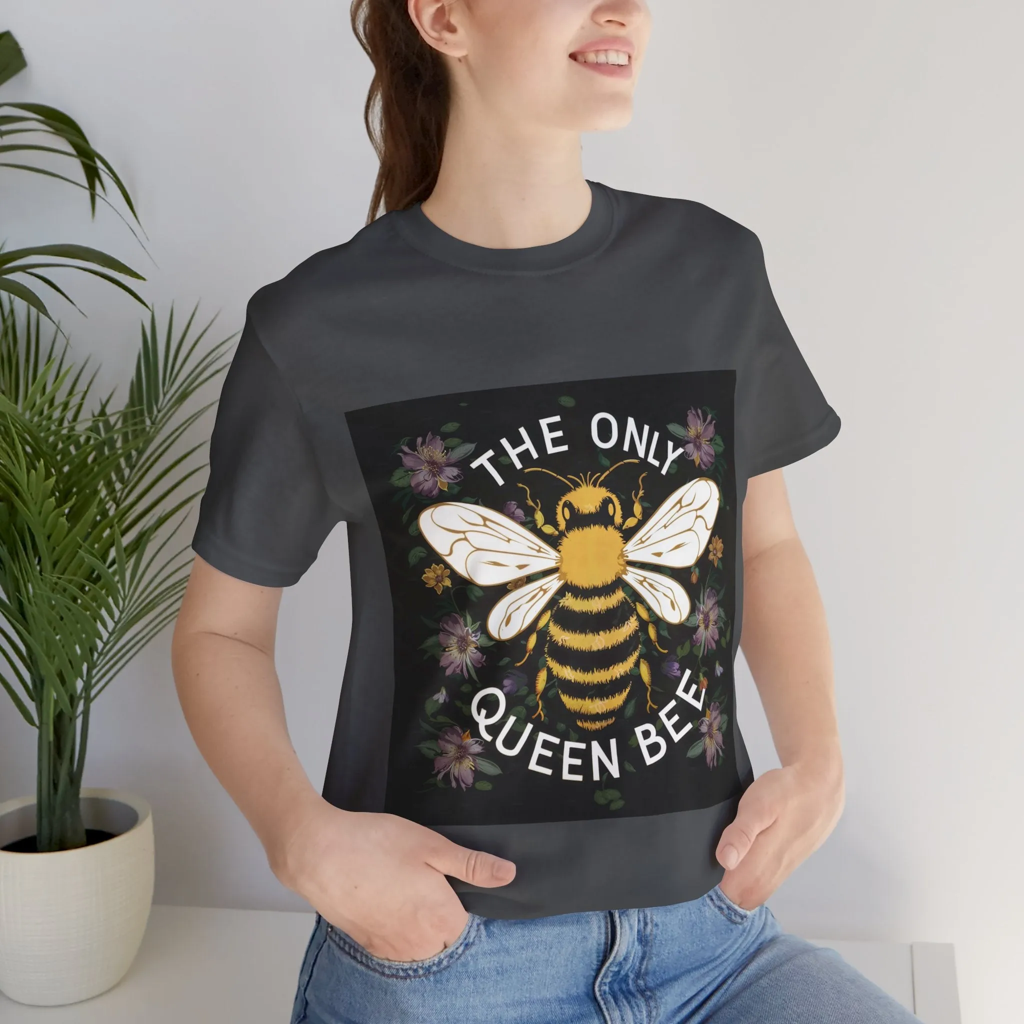 Queen Bee 1 Short Sleeve Tee