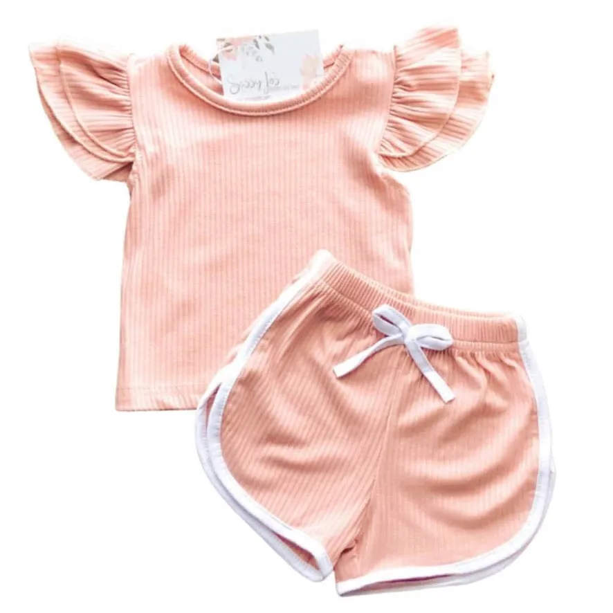 Ribbed Retro Outfit