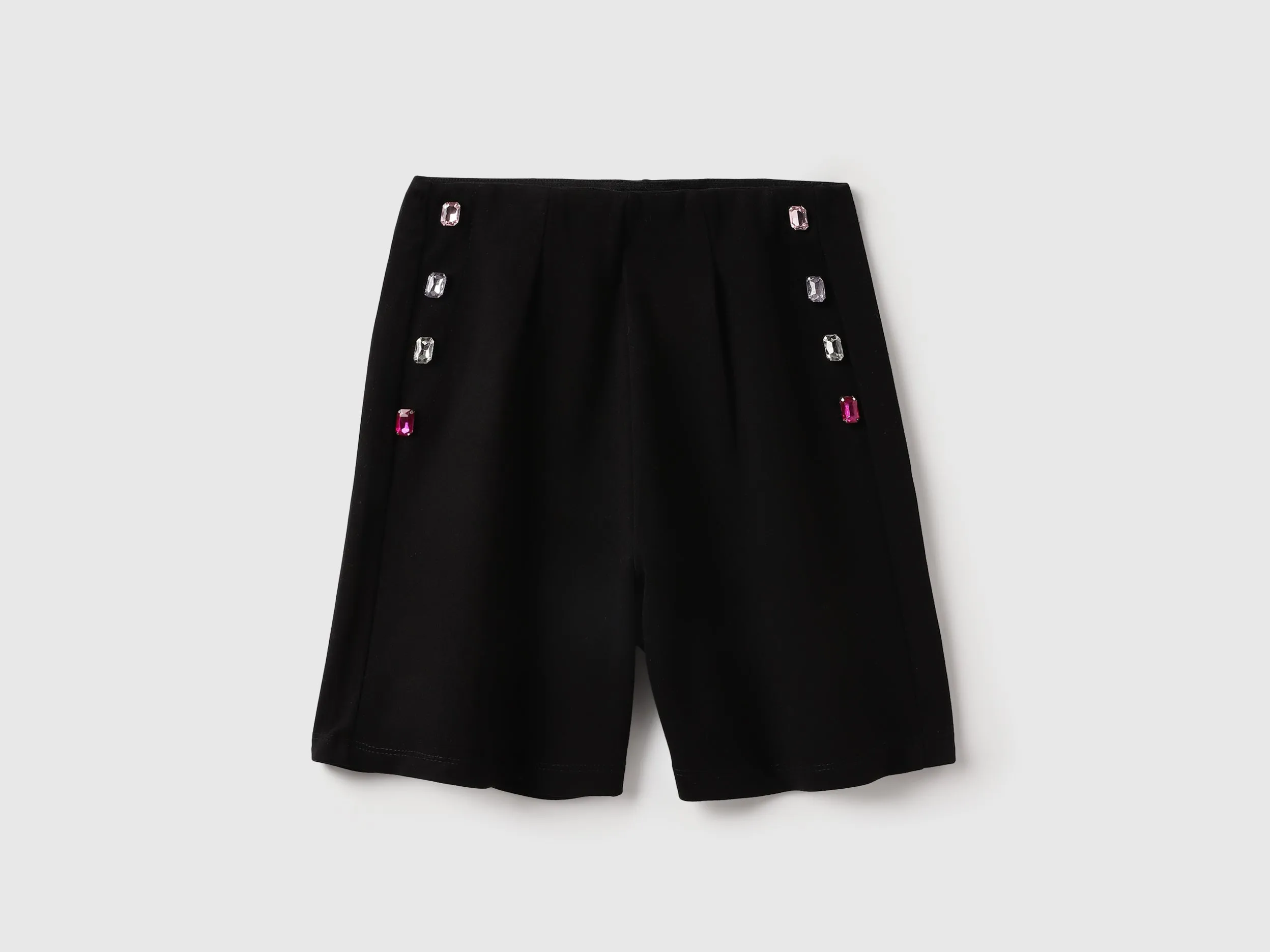 Solid Regular Fit Regular Shorts