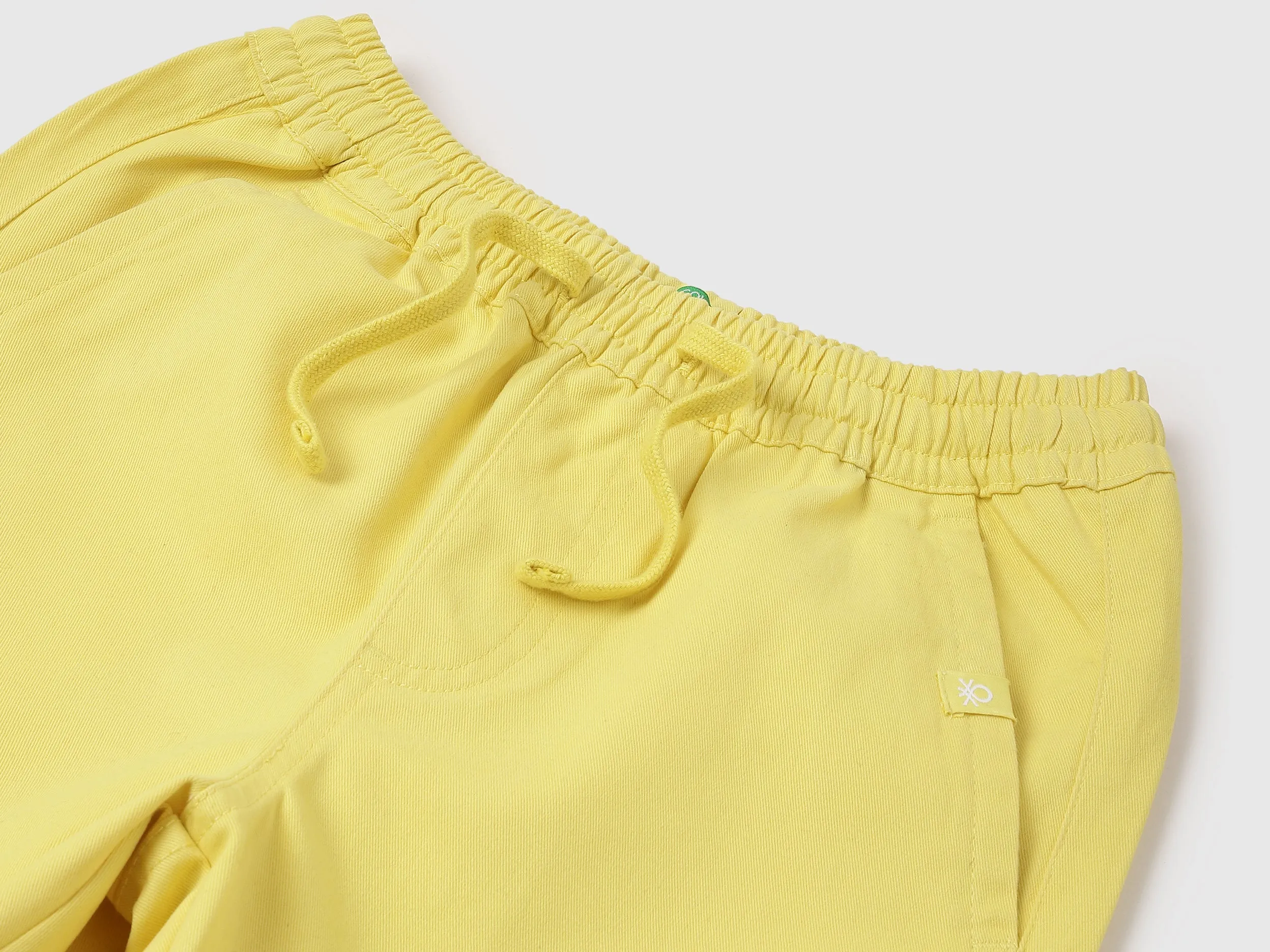 Solid Regular Fit Regular Shorts