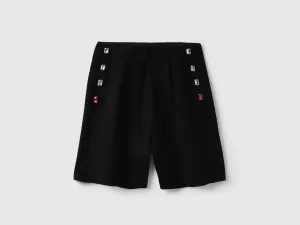 Solid Regular Fit Regular Shorts