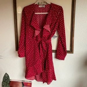 Storets Red White And Blue Ditsy Wrap Dress