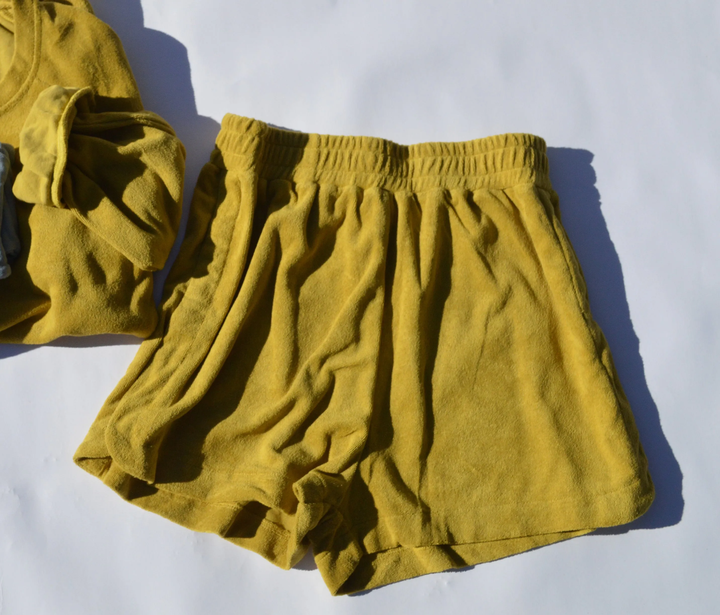 The Sundrop Short - Chartreuse