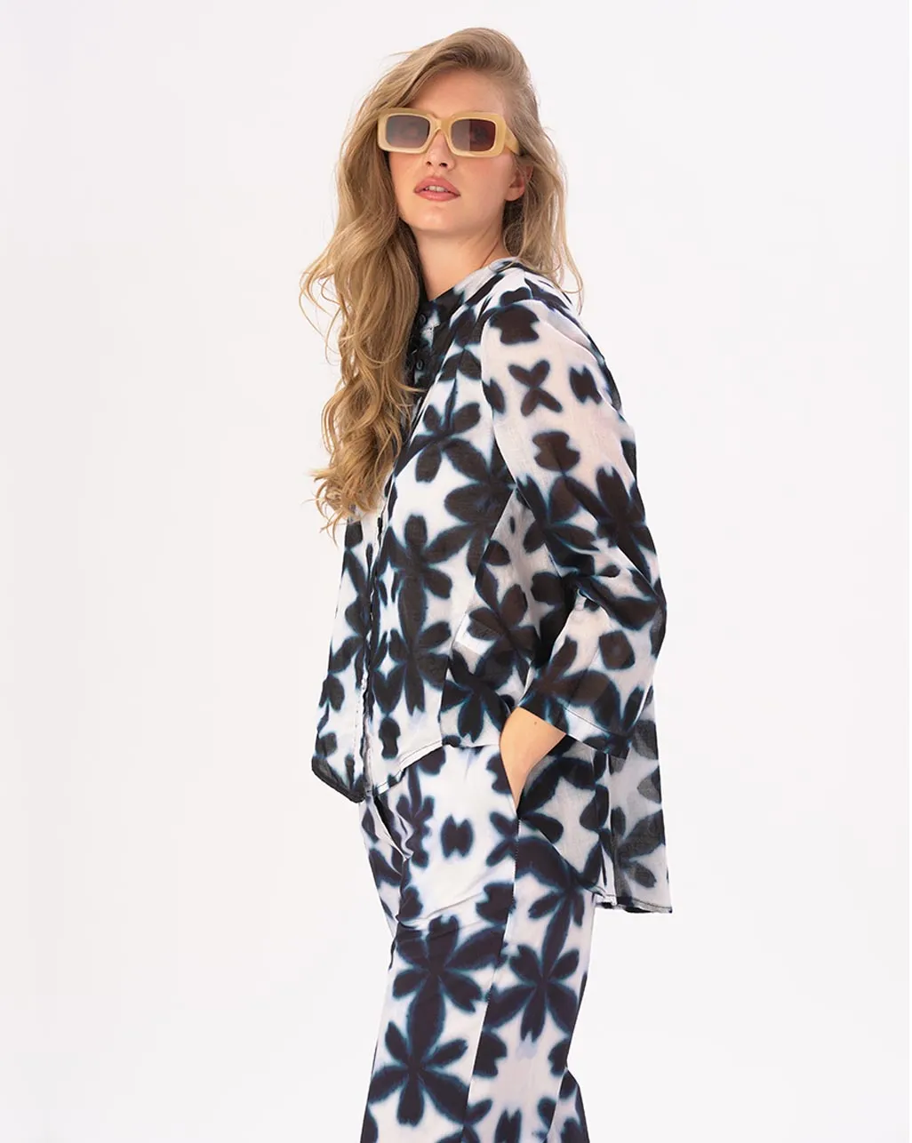 Watercolor Big Floral Band Collar Buttoned Blouse
