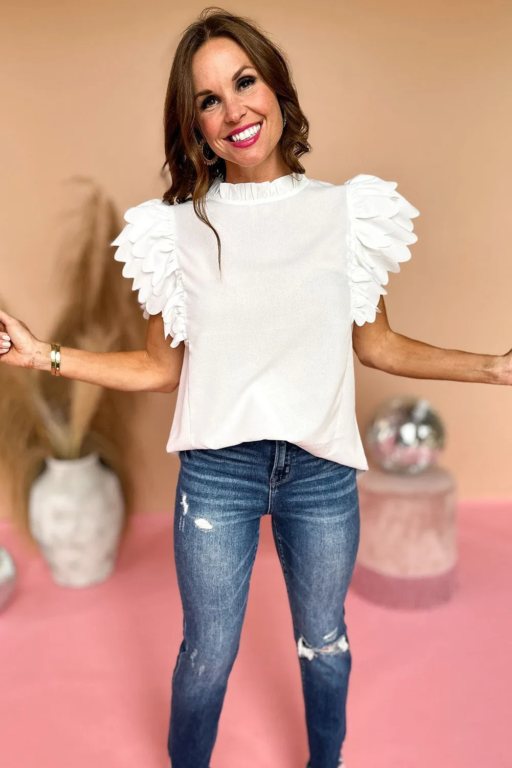 White Solid Scalloped Ruffle Sleeve Top