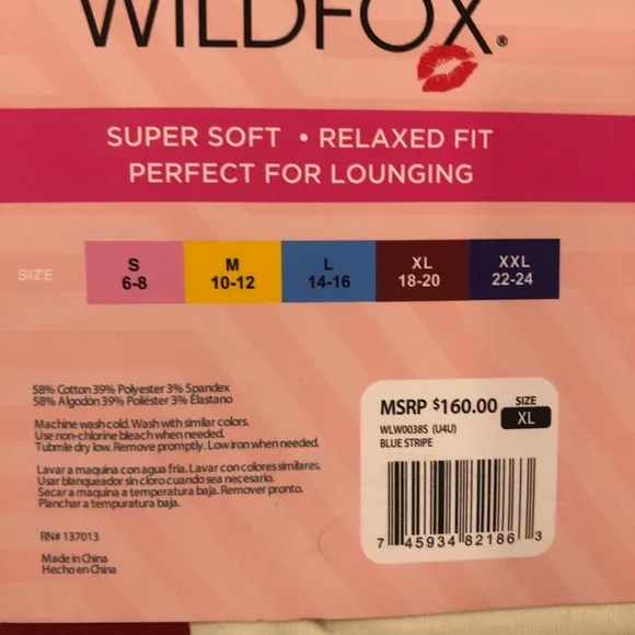 Wildfox lounge set. Shorts with pockets and lounge sleeve top. XL. NWT