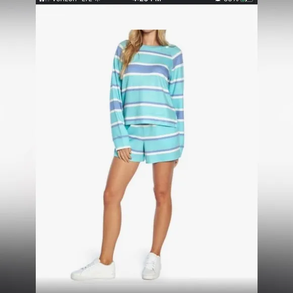 Wildfox lounge set. Shorts with pockets and lounge sleeve top. XL. NWT