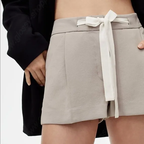 Wilfred | Exergue short