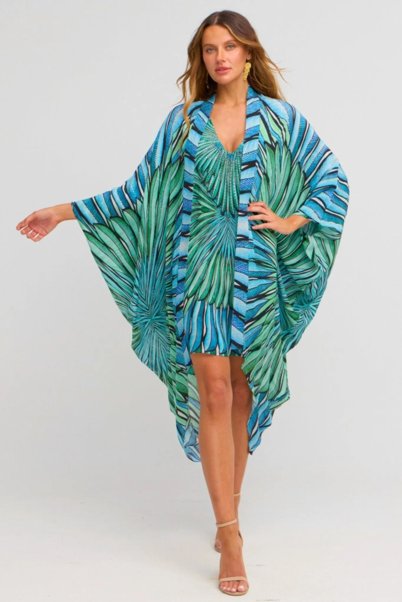 Wings Of The Sea Medium Cape