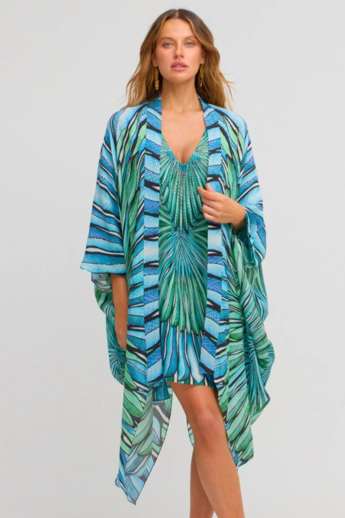 Wings Of The Sea Medium Cape