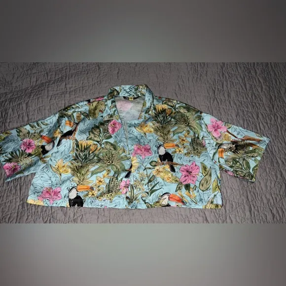 Zara 2 pc short set • Top (L) Bottoms (XL)