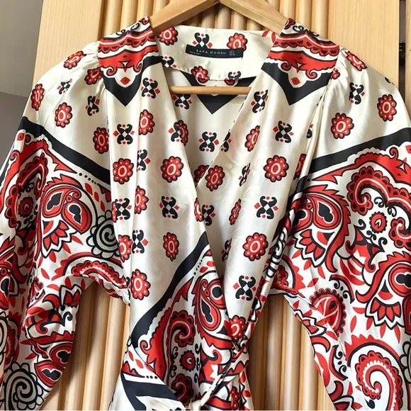 Zara paisley print wrap robe style midi dress white red